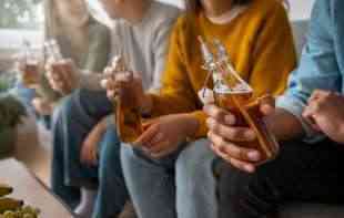 <span style='color:red;'><b>Istraživanje</b></span> Batuta: Raste broj dece školskog uzrasta koja konzumiraju alkohol 