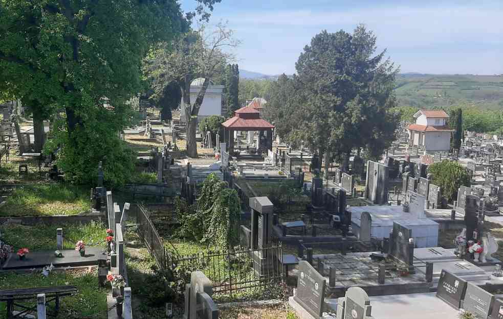Ovo je VELIKI GREH raditi na groblju najmilijih