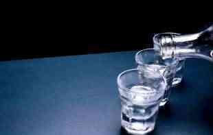 Masovno trovanje falsifikovanim alkoholom u Istanbulu: Za dva dana umrlo 19 ljudi, više ljudi oslepelo