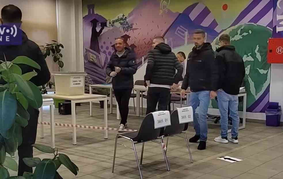 SRBI BOJKOTOVALI, REFERENDUM PROPAO: Glasale 253 osobe od 46.556 upisanih građana 