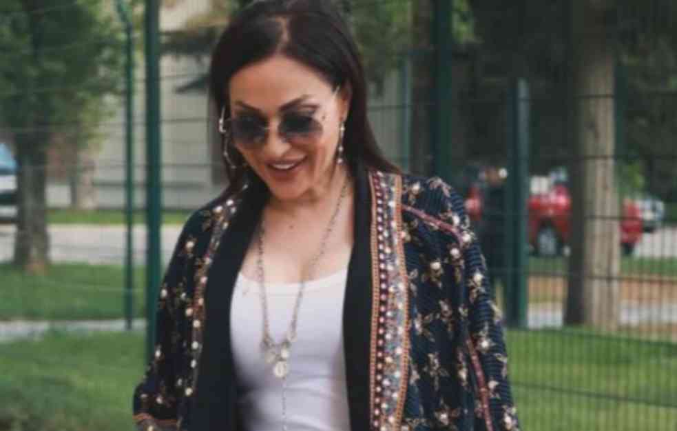 „Pukla mi je cev u kući, a muža nemam…“ - Ceca otkriva kako izgleda samački život
