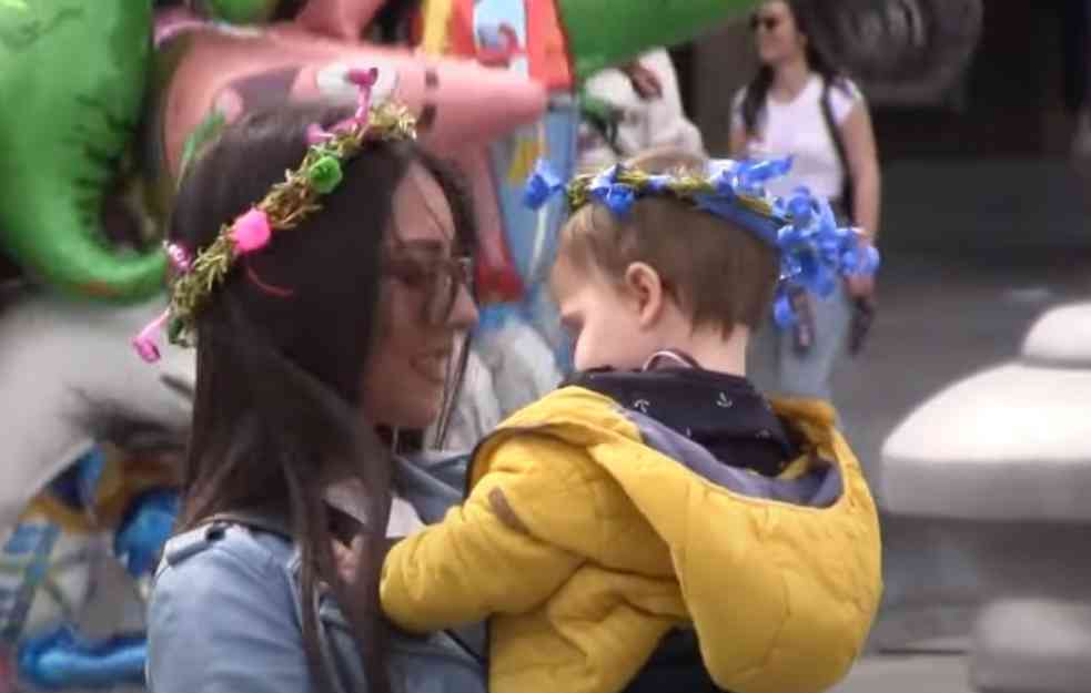 DANAS JE VRBICA ILI LAZAREVA SUBOTA: Zbog važnog razloga deca nose zvončiće i cveće (VIDEO)