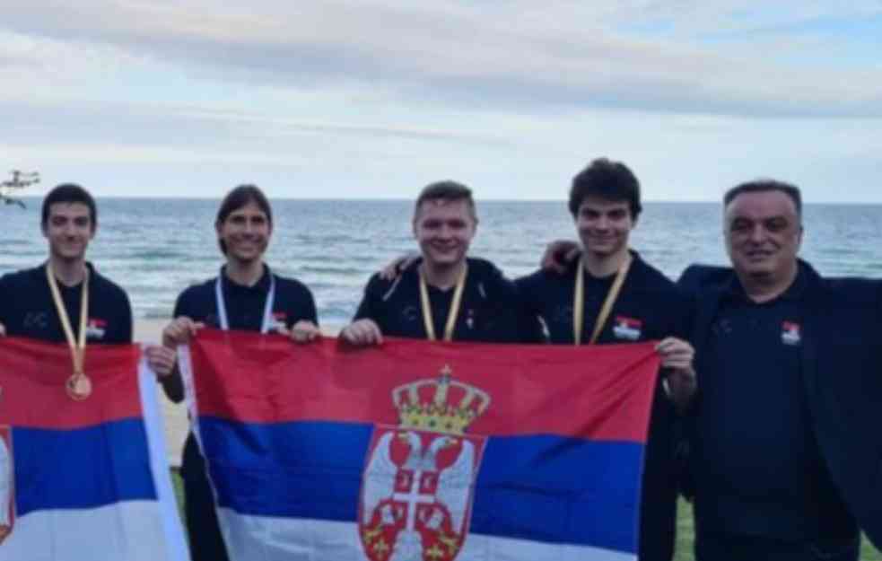 BRAVO, MATEMATIČARI: Na Balkanskoj matematičkoj olimpijadi šest medalja za srednjoškolce iz Srbije (FOTO)