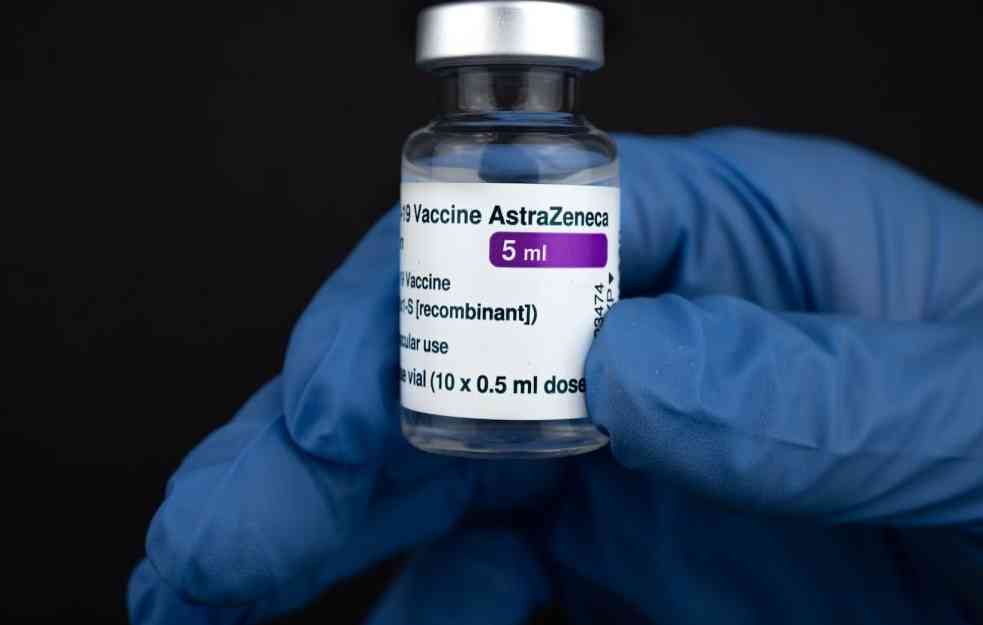Kompanija AstraZeneka povlači iz prodaje vakcinu protiv koronavirusa