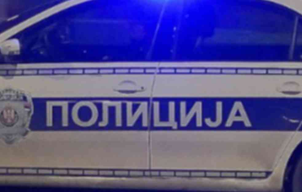 Povređen tinejdžer na skuteru: Automobil naleteo na njega
