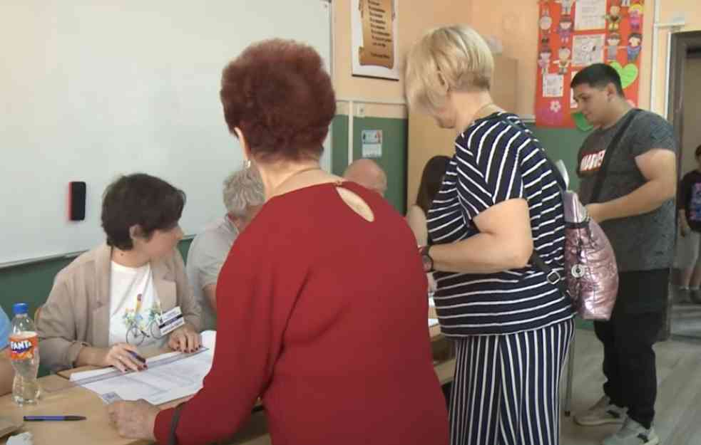 U Mionici na lokalnim izborima do 16 časova izlaznost 58,5 odsto