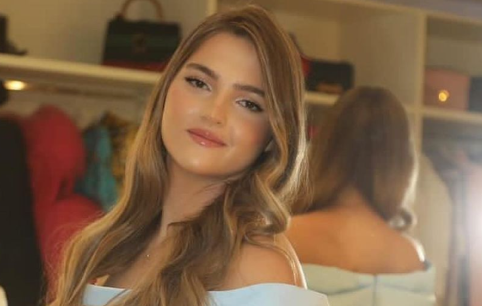 Ovo je stajling lepe Nike Tošić za maturu! Duško se pohvalio ćerkom usred skandala sa Karleušom (FOTO)