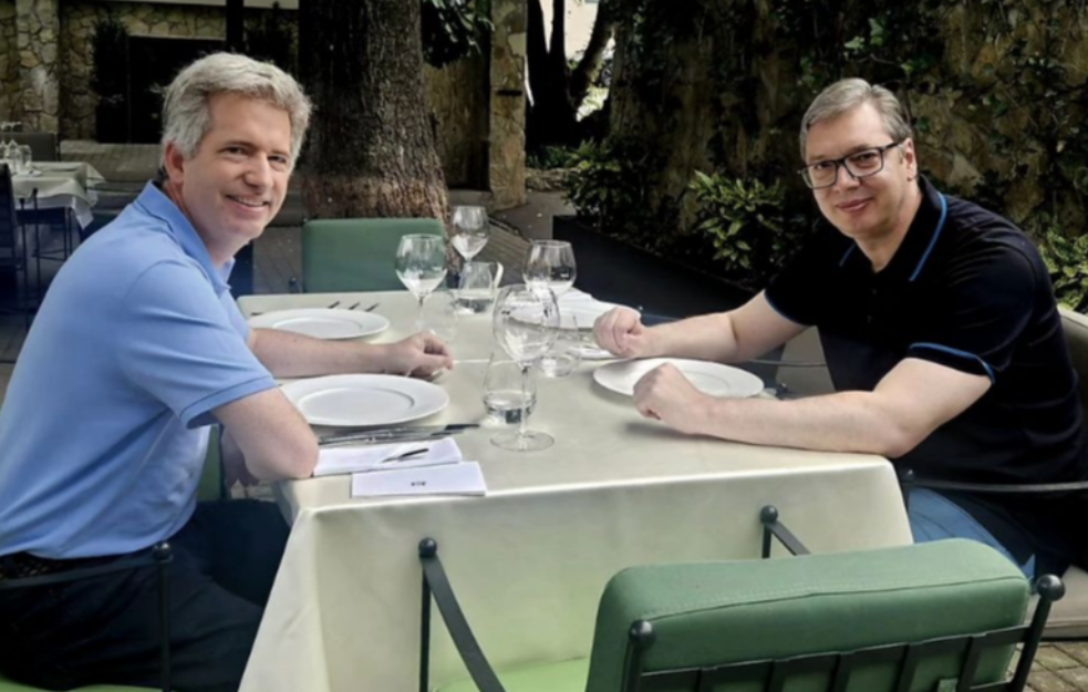 Vučić se sastao sa ambasadorom Fergusonom: Danas ja plaćam ručak, a Njegova ekselencija, pošto ćemo da ih pobedimo, plaća sledeću večeru