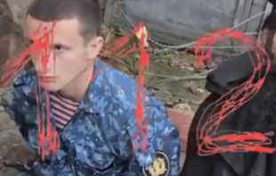 Članovi Islamske države uzeli <span style='color:red;'><b>osoblje</b></span> za taoce; „Imaju sekire“! (VIDEO)
