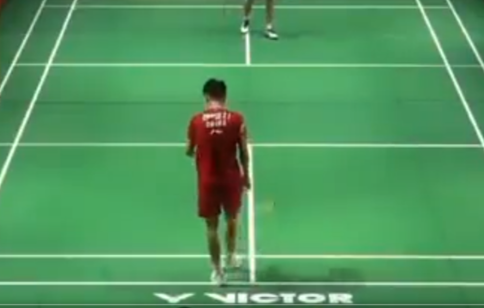 (UZNEMIRUJUĆI VIDEO) Mladi sportista preminuo na terenu - imao je samo 17 godina! 