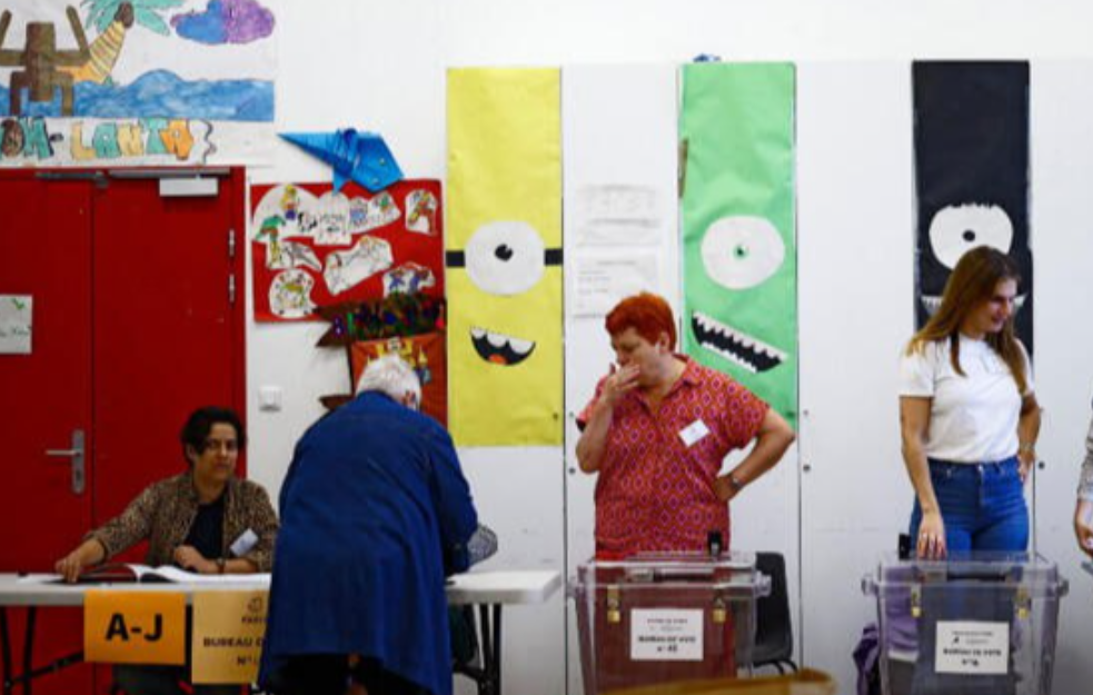 Francuzi rekordno izašli na izbore , čak 59,71 odsto birača