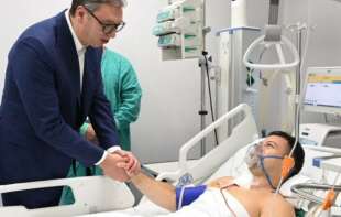 Žandarm koga je ispred izraelske ambasade ranio <span style='color:red;'><b>vehabija</b></span>, danas izlazi iz bolnice! Sprema se doček za heroja