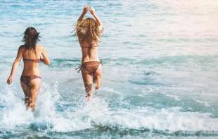 Pet stilskih saveta za kreiranje šik izgleda na plaži