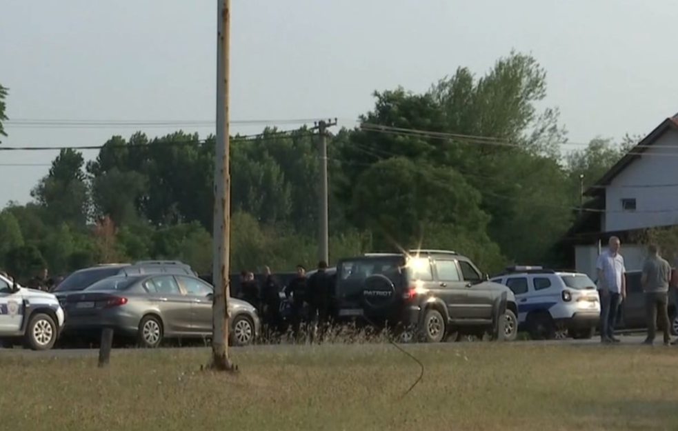 ALBANAC ODBIO DA PREDA TORBICU, PA OTVORIO VATRU: Detalji ubistva srpskog policajca u Loznici (FOTO)