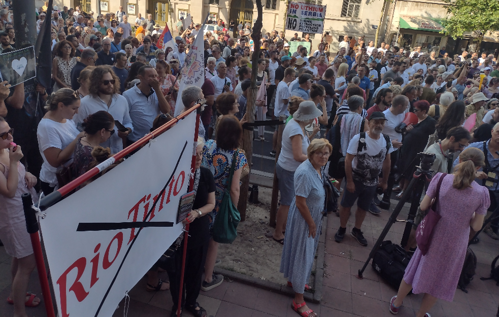 “NE RIO TINTU!” – vanstranački protest u Valjevu protiv rudnika