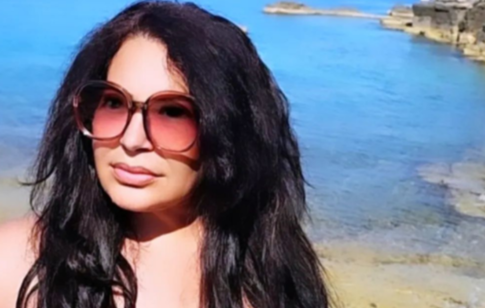 Stoju čekao ceo klub, ona se nije pojavila na nastupu: Evo šta je rekao njen menadžer