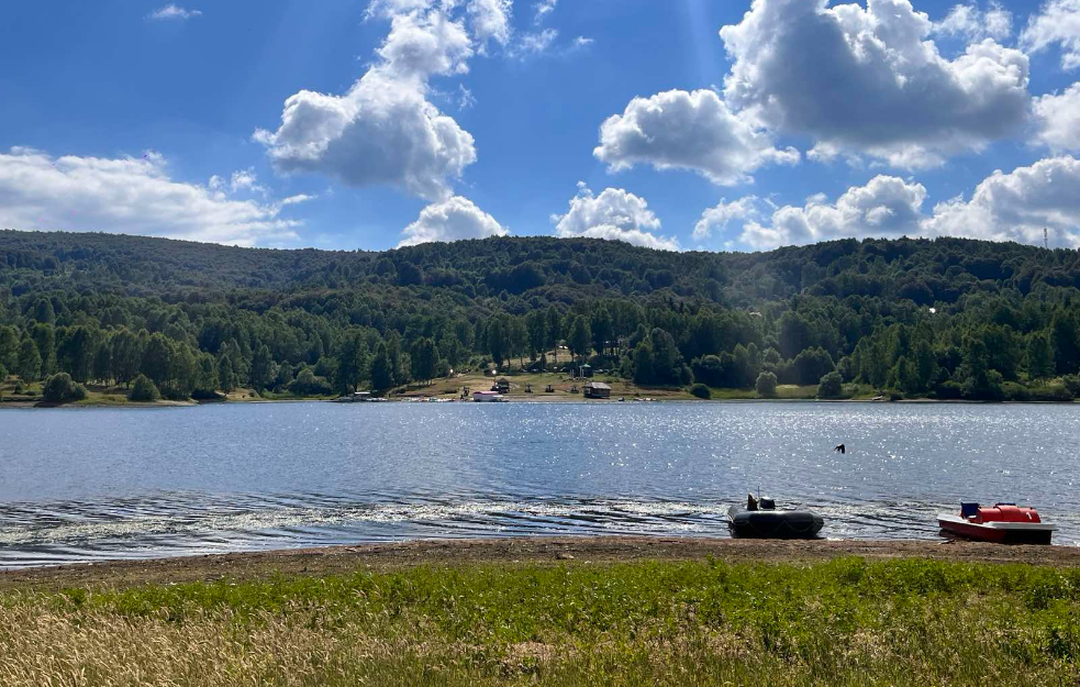 TRIATLON NA VLASINSKOM JEZERU: 140 takmičara iz regiona, Rusije, Ukrajine, Norveške...