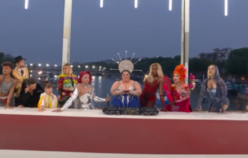 PRETE JOJ SILOVANJEM I UBISTVOM: Žena koja je na otvaranju Olimpijskih igara bila u centru performansa