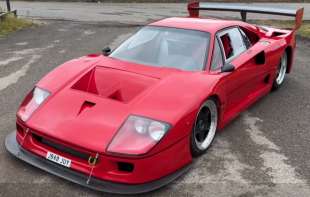 Simpson-<span style='color:red;'><b>Ferrari</b></span> V12 GTR ide na aukciju