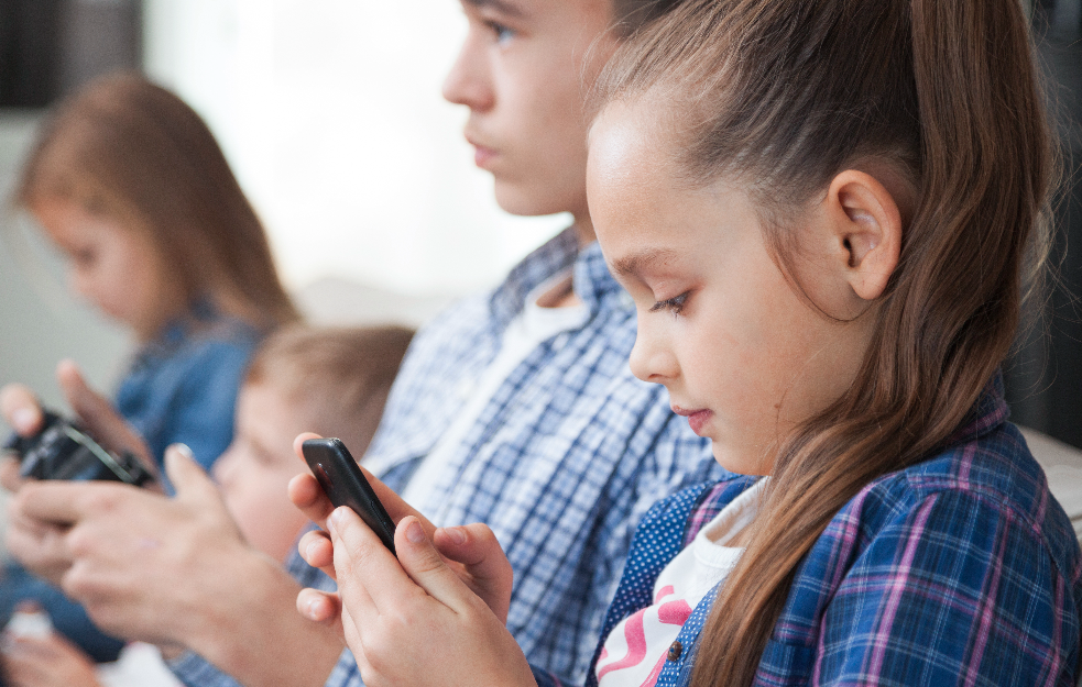 Opcija School time za đake: Roditelj određuje u koje vreme telefon neće raditi, mogući samo hitni pozivi