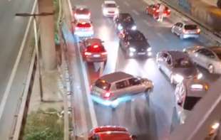 KOLAPS SAOBRAĆAJA NA AUTOPUTU (VIDEO)