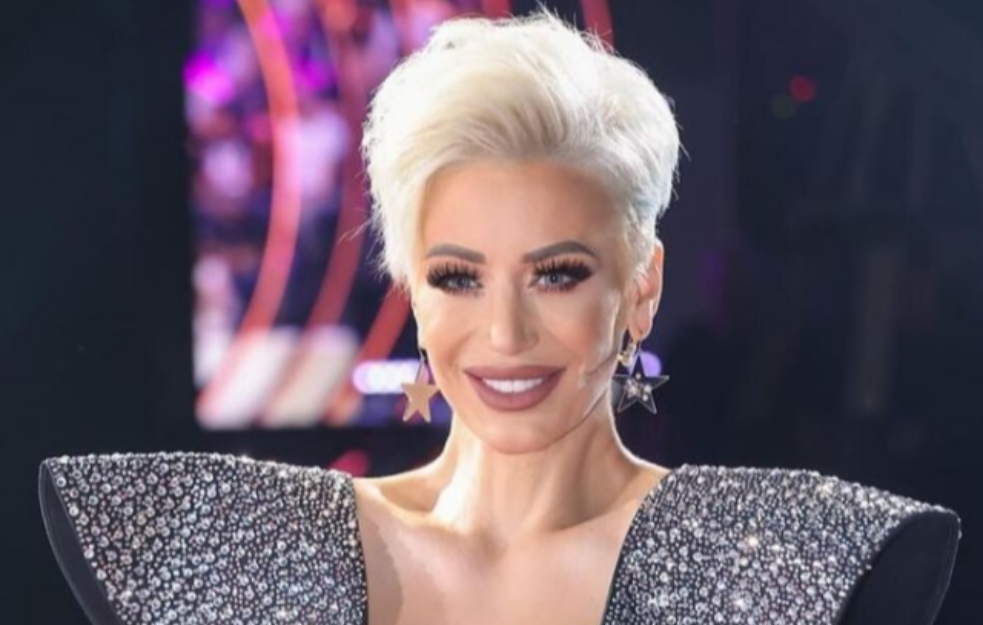 Vrelo izdanje Dušice Jakovljević, svi gledaju u tetovažu na intimnom delu tela (FOTO)