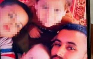 POTRESNO! BEBU NAŠLI U MAJČINOM NARUČJU: Dete pre pet dana napunilo dve godine! (FOTO)