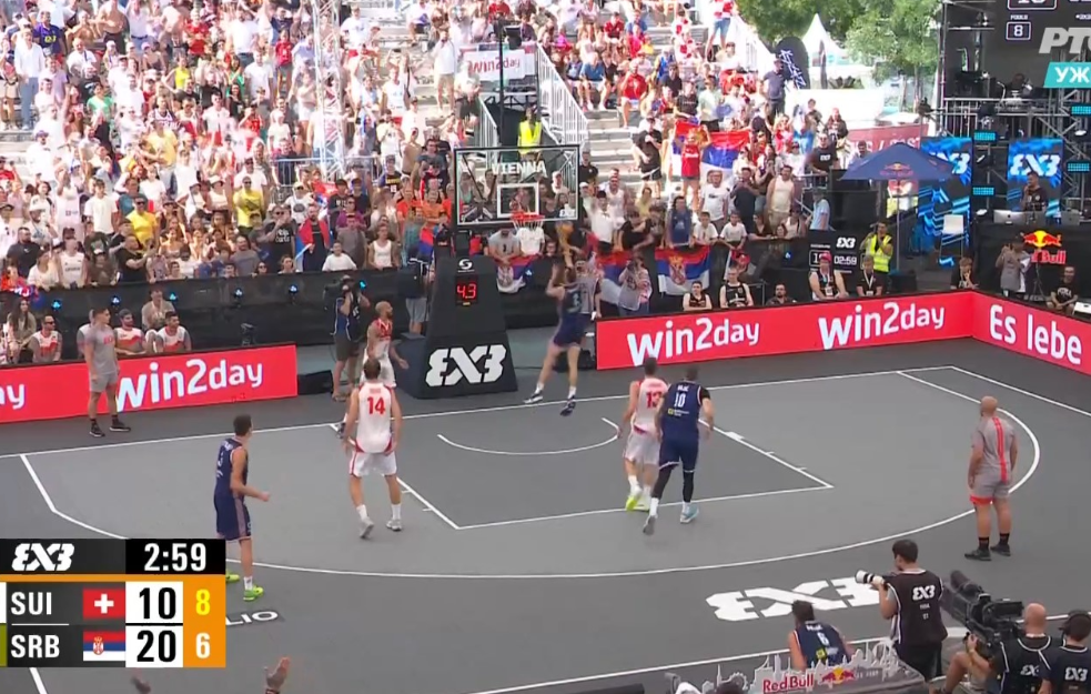 BRAVO BASKETAŠI: Reprezentacija SRBIJE u FINALU Evropskog prvenstva! Ide po ŠESTU vezanu titulu! (FOTO)