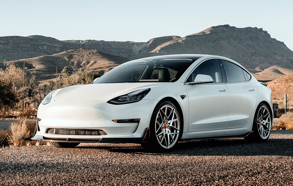 Tesla naplaćuje nadogradnju za veći domet automobila