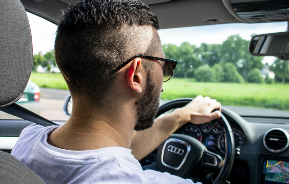 Srbi moraju da rade više od godinu dana da bi priuštili polovni automobil