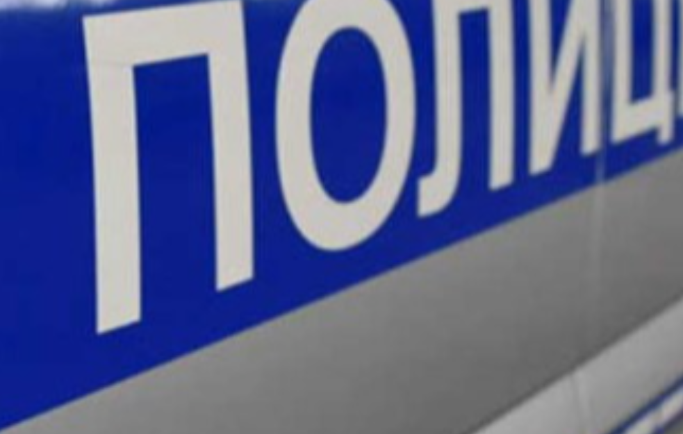 UŽAS U RUŠNJU! MLADIĆU (19) SMRSKANA LOBANJA: Napadači mu upali u kuću, pa ga pretukli!