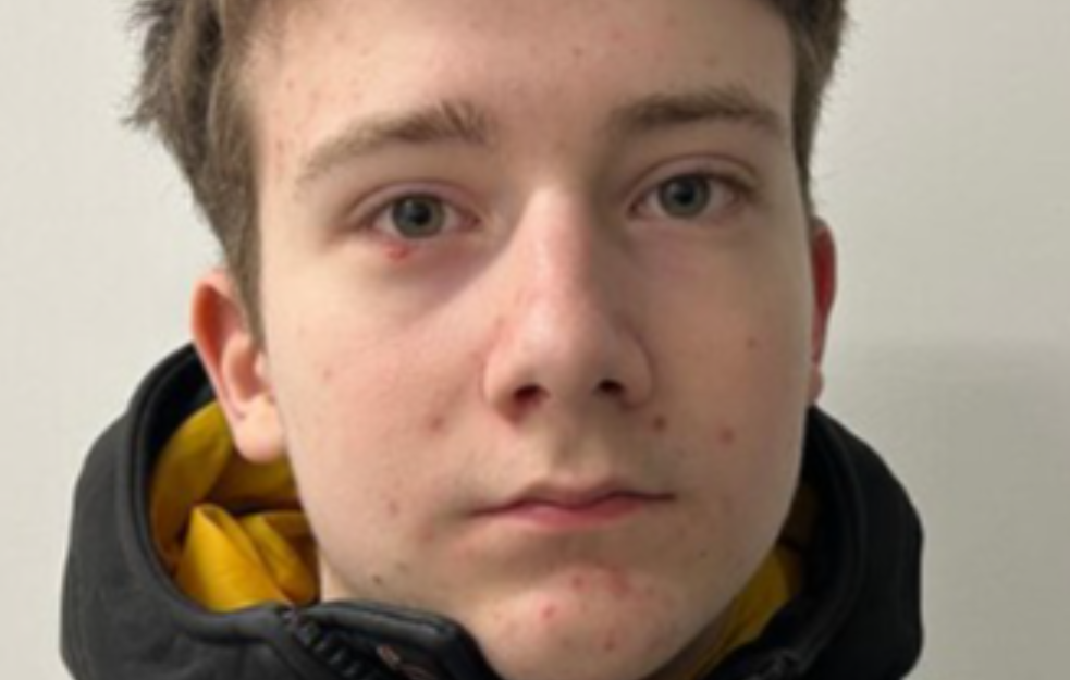 OVAJ MLADI SRBIN (21) ČETIRI GODINE JE ZA...AVAO AMERIČKE ZVANIČNIKE: Slao lažne dojave o bombama, ipak UHAPŠEN! (FOTO)