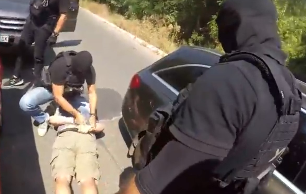 UHAPŠENI DILERI U BEOGRADU: Zaplenjeno 18 kg čistog kokaina iz Južne Amerike (FOTO)