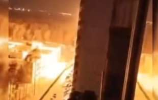 VELIKI UKRAJINSKI NAPAD DRONOVIMA NA RUSIJU: Gađana i Moskva, prizemljeni svi civilni letovi (VIDEO)