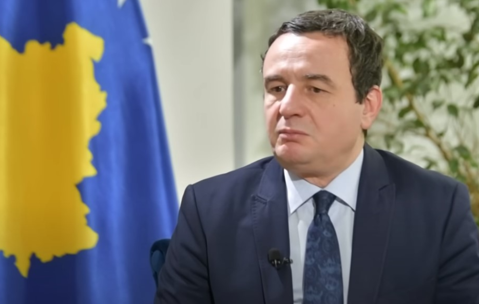 KURTI U NEVIĐENOJ PANICI: Lažni premijer strahuje od VUČIĆEVE VARJAČE kojom je mešao pekmez! (VIDEO)