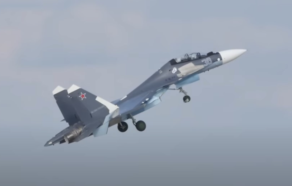 UKRAJINCI SRUŠILI RUSKI BORBENI AVION: Suhoj vredan 50 miliona dolara oboren iznad Crnog mora (VIDEO)