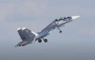 UKRAJINCI SRUŠILI RUSKI <span style='color:red;'><b>BORBENI AVION</b></span>: Suhoj vredan 50 miliona dolara oboren iznad Crnog mora (VIDEO)