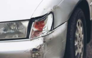 Oštećeno više automobila tokom vikenda: Ne zna se ko je krivac