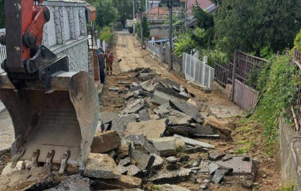 Imate li obraza? Četvrti put asfaltiraju ulicu u kojoj živi gradonačelnik?!