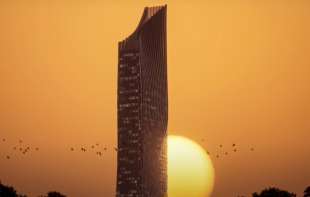 Dubai pomera granice: Novi neboder sa najvišim <span style='color:red;'><b>bazen</b></span>om i restoranom na svetu