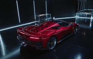 <span style='color:red;'><b>Ferari</b></span> predstavio 