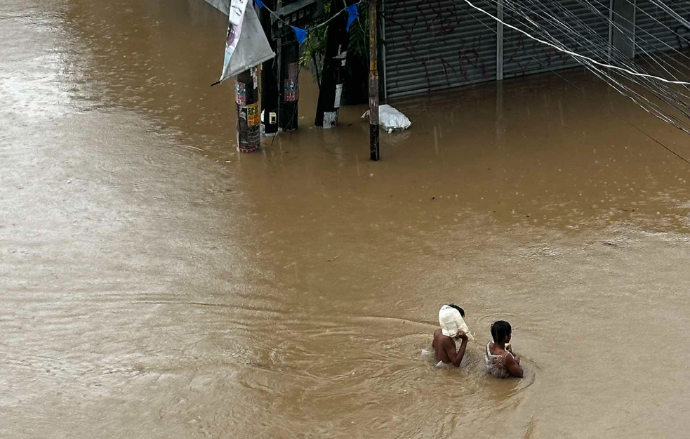 Strašna oluja na Filipinima, najmanje 82. poginulih