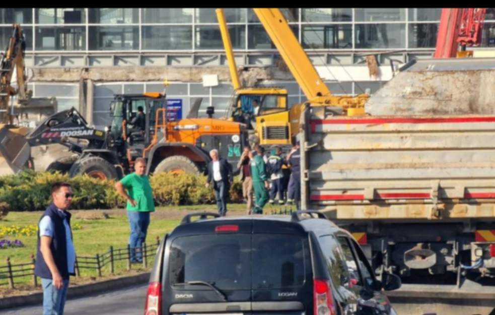 Sutra Dan žalosti u Srbiji zbog strašne tragedije u Novom Sadu