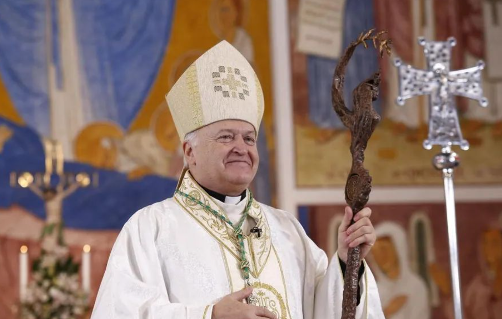 BEOGRADSKI NADBISKUP:  Optimista sam da će papa Franja posetiti Srbiju