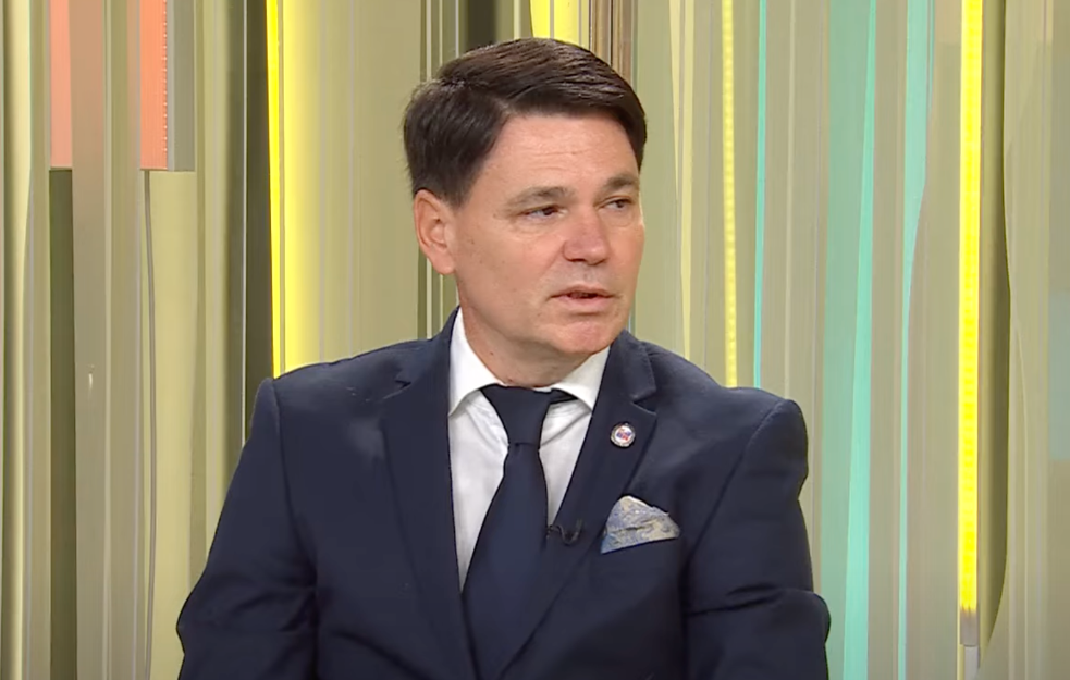 Nikolić: Izvestan pomak postoji, ali i dalje ozbiljna prognoza za sve troje povređenih u padu nadstrešnice u Novom Sadu