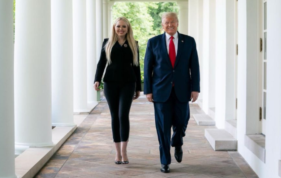 Ćerka Donalda Trampa objavila zajedničku fotografiju: Emotivnim rečima čestitala ocu