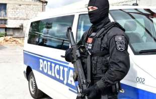 Uhapšen suspendovani policajac: Sumnja se da je deo kriminalne organizacije
