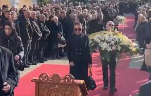 CECA u suzama, slomljena! <span style='color:red;'><b>Sahrana</b></span> bivšeg političara je skrhala