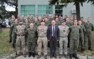 Kurtijevi specijalci obučeni u Britaniji: Spremaju se za misiju sa Ukrajincima!