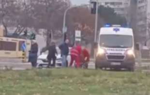 Automobil <span style='color:red;'><b>udario ženu</b></span> na pešačkom prelazu na Novom Beogradu